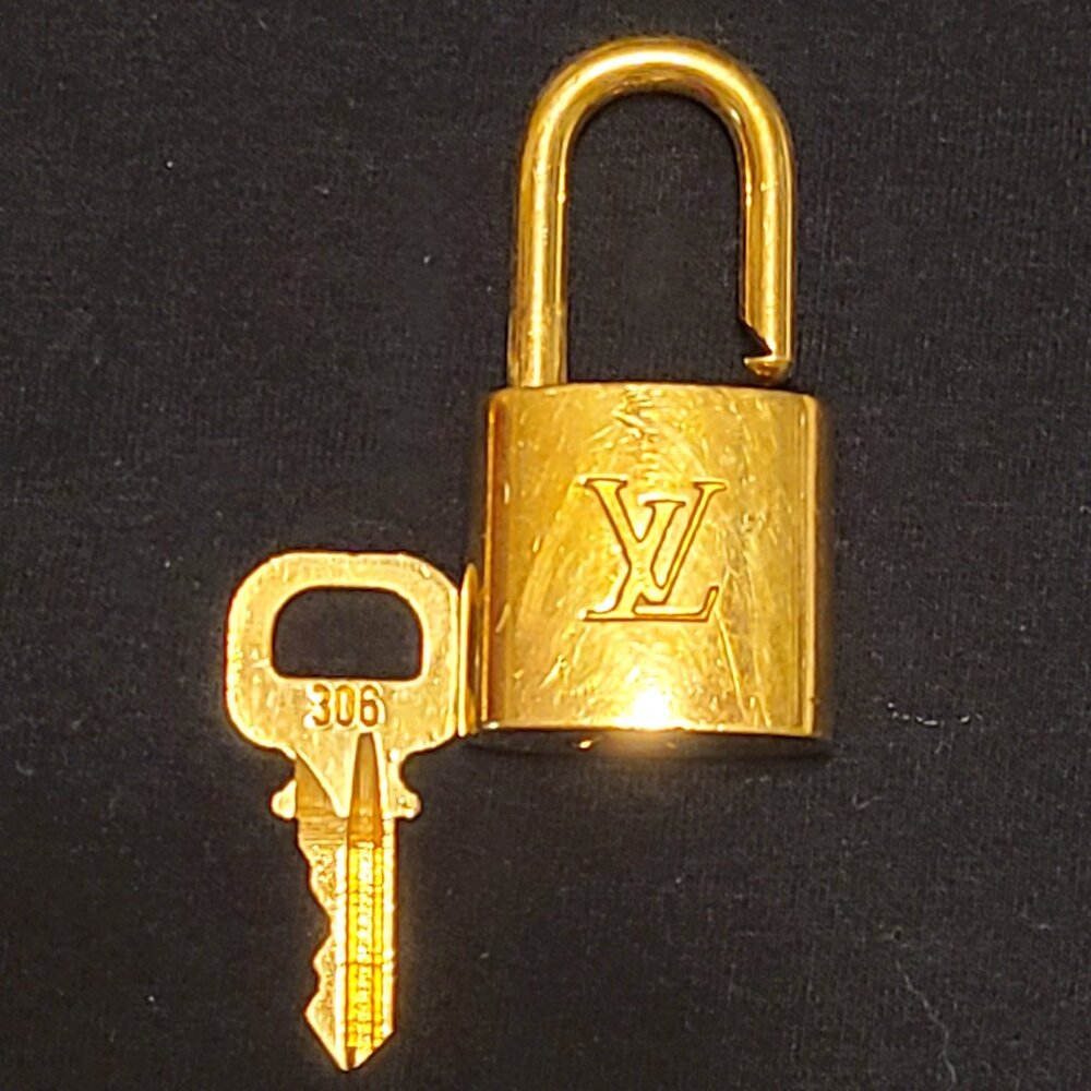 LV Lock & Key #306